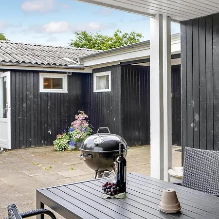 3 Bedroom Stunning Home In Hejls 別荘 *