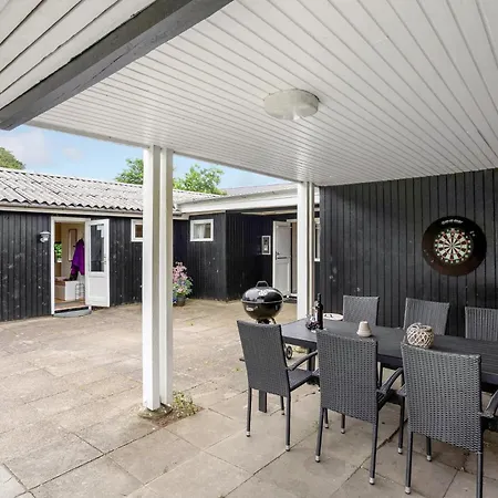 3 Bedroom Stunning Home In Hejls