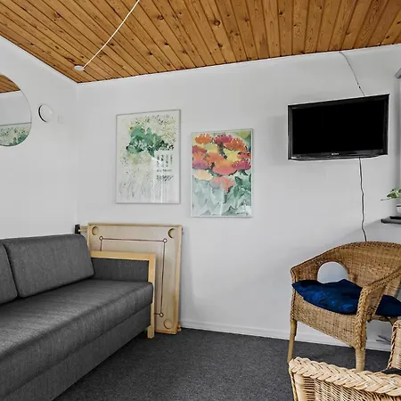 3 Bedroom Stunning Home In Hejls * Hejls